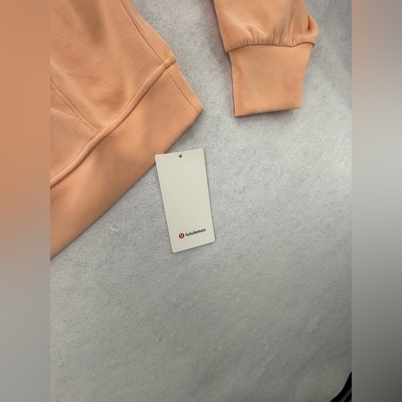 NWT Lululemon‎ Softstreme Hoodie Peach Bellini Size 14 - Picture 8 of 13